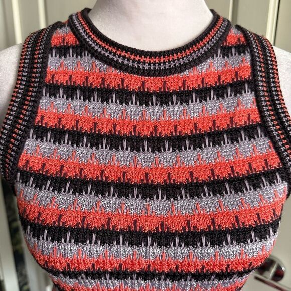Missoni Crochet Knit Sleeveless Dress with Open Back Size IT 42 US 6 - Picture 2 of 10